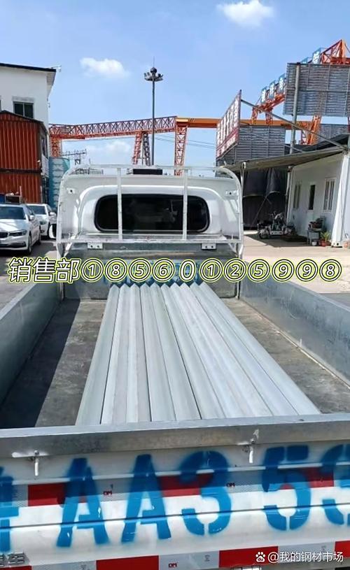 城东物流园靠近高速口,适合省内快速配送;西郊钢材城位于工业区,周边